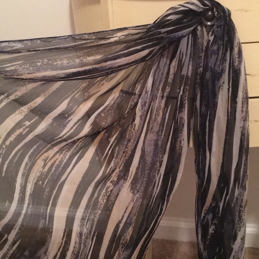 Scarf - Picture 2 of 2
